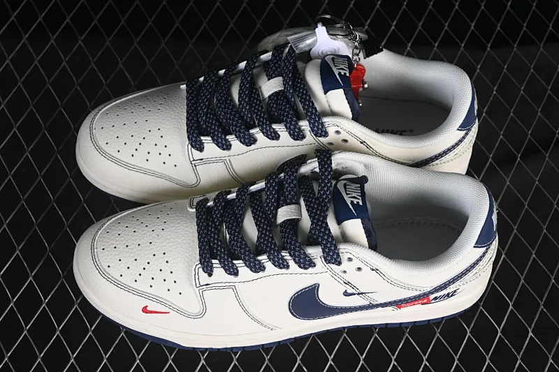All categories Nk SB Dunk Series Nk SB Dunk Low High-end customized low-top sneakers Nike SB Dunk Low Supreme co-branded beige hook High-end customized low-top casual sneakers HH7518-083